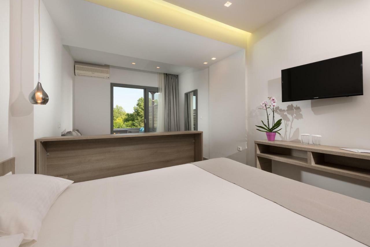 Family Room with Partial Sea View