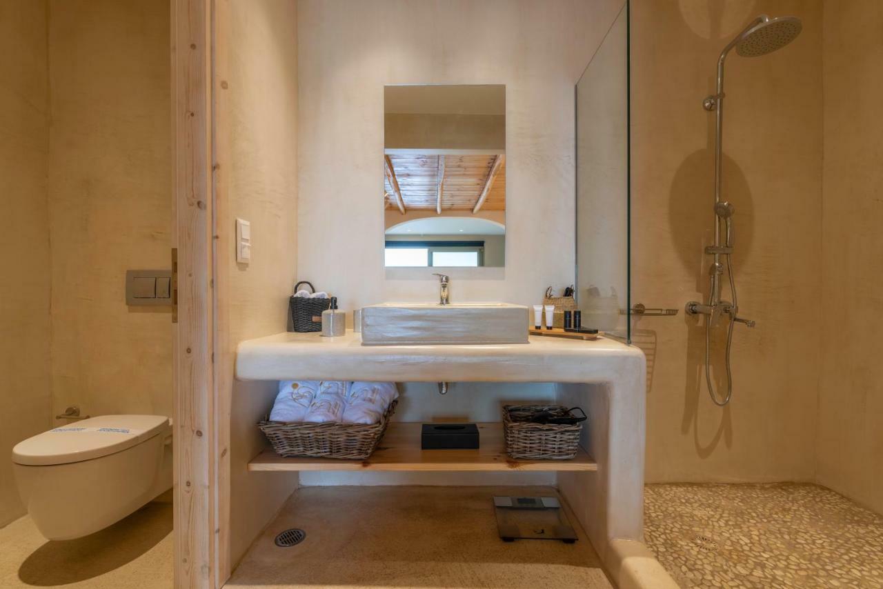 Deluxe Suite Sea View Two Types