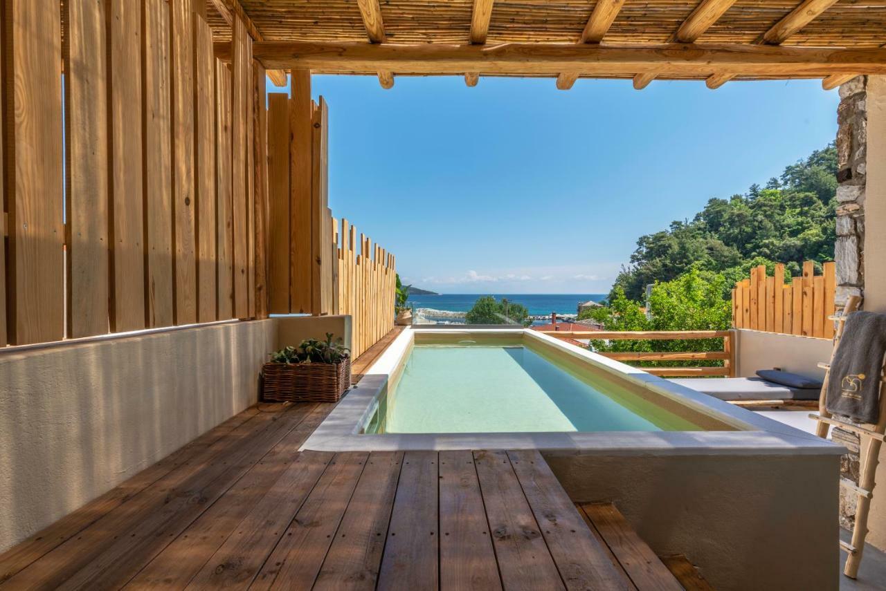 Superior Suite Sea View Outdoor Swimming Pool