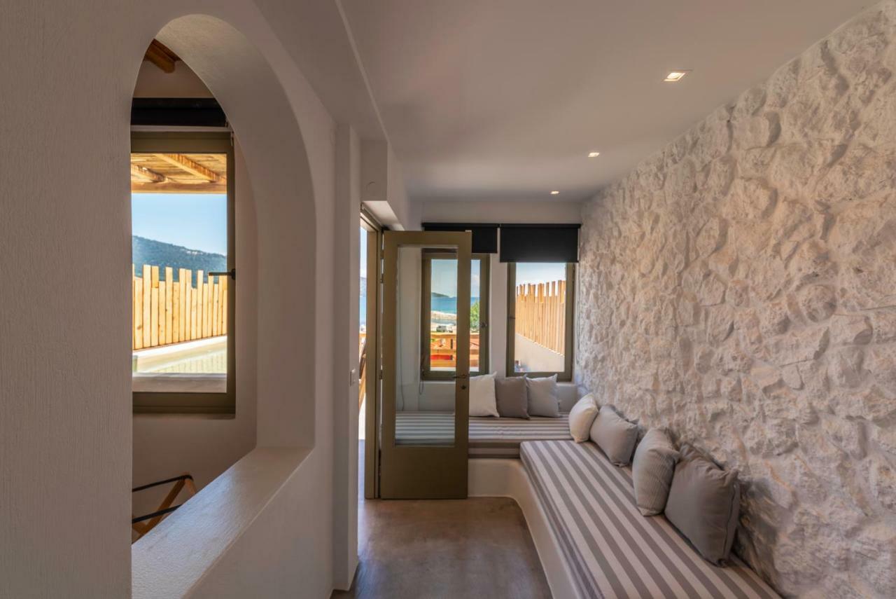 Superior Suite Sea View Outdoor Swimming Pool