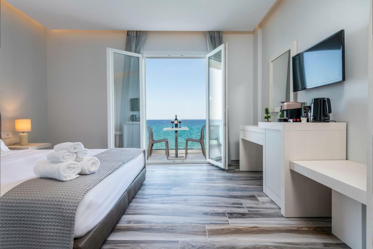 Deluxe Double Room Balcony Front Sea View