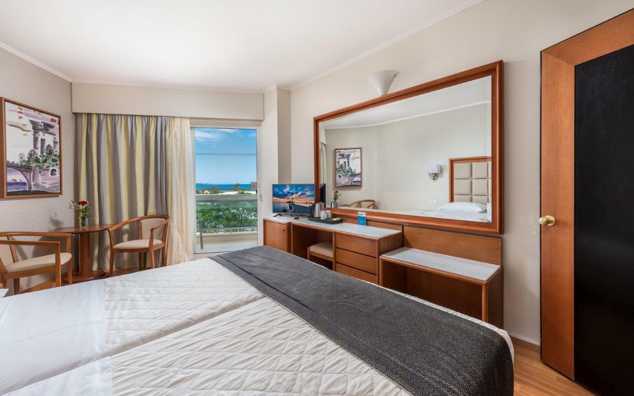 Twin Room Side Sea View