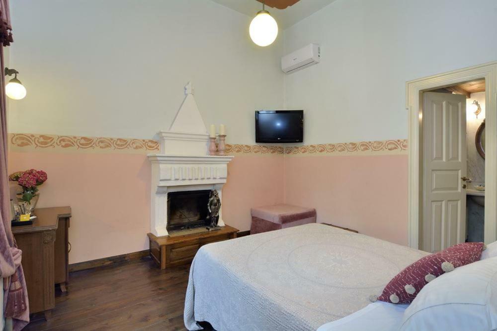 Standard Double Room Fireplace