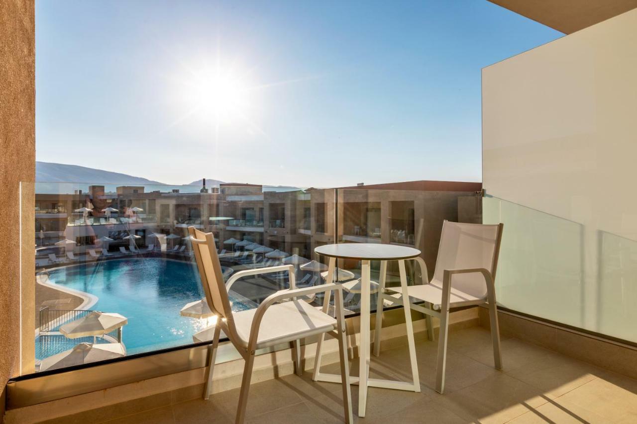 Double Room Pool View