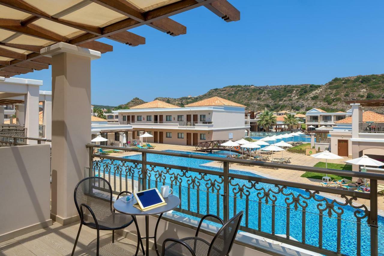 Deluxe Double or Twin Room Pool View