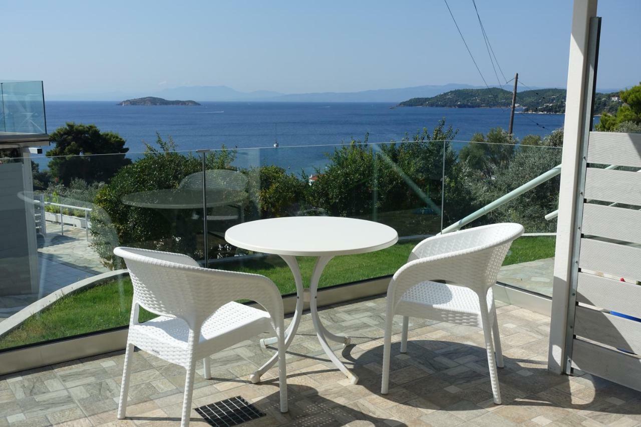 Double or Twin Room Sea View