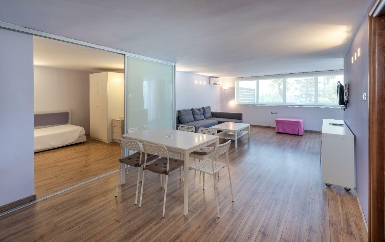 Two-Bedroom Suite Sea View