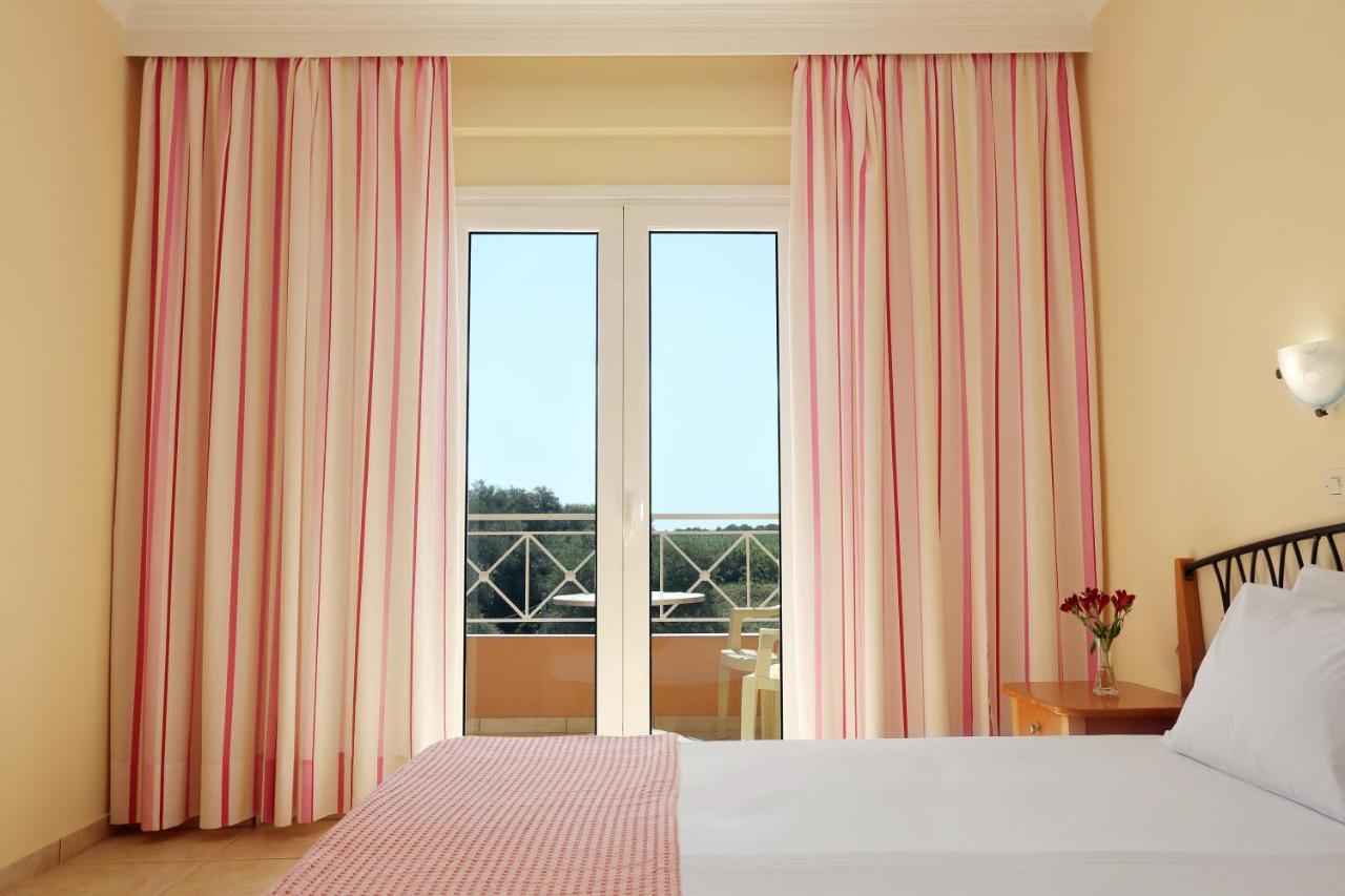 Superior Double or Twin Room with Pool View