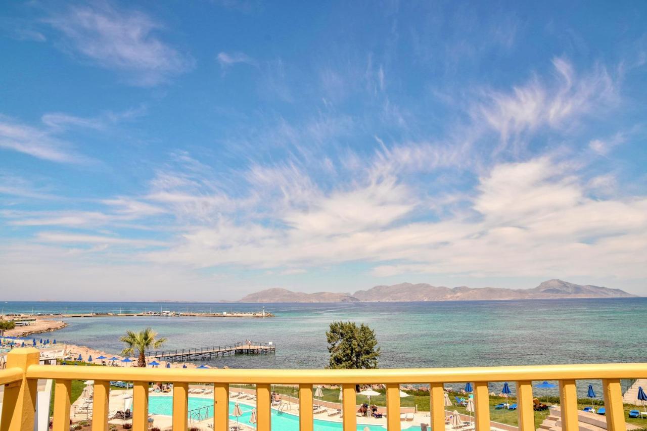 Double or Twin Room with Sea View