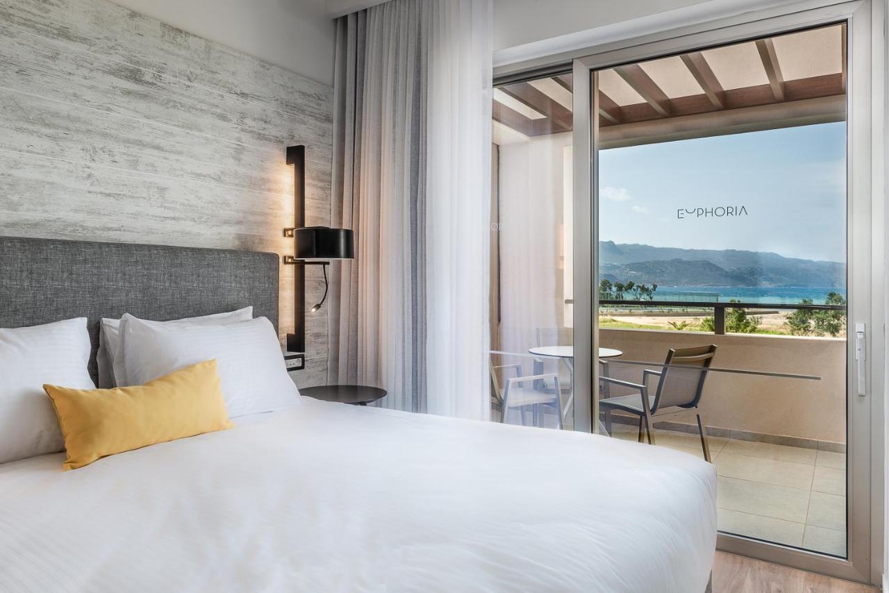 Classic Room Side Sea View