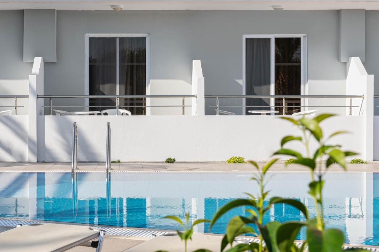 Double or Twin Room Pool View