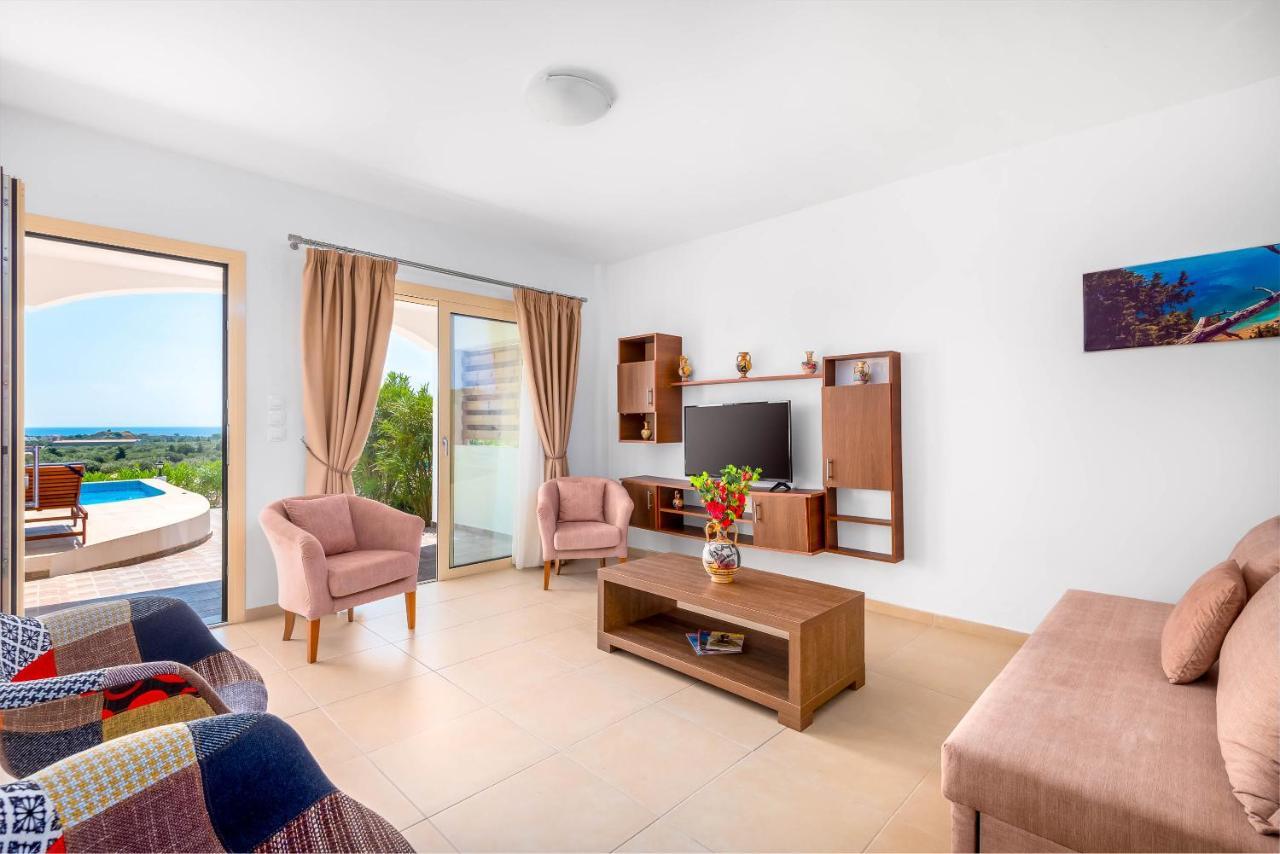 Deluxe Suite 2 Bedrooms Private Pool Sea View