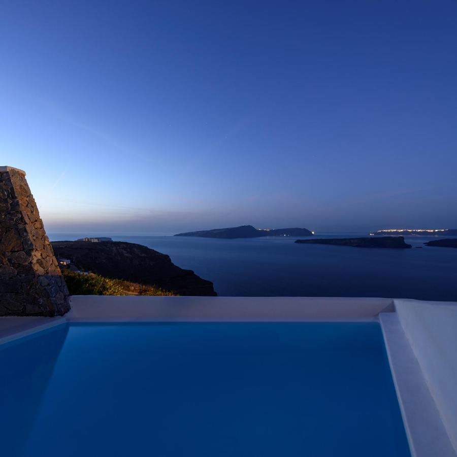 Volcano & Sunset View Senior Suite Private Pool