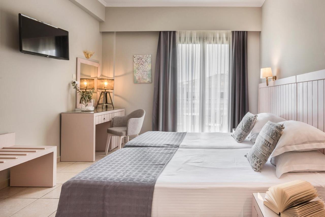 Twin or Double Room Balcony Side Sea View