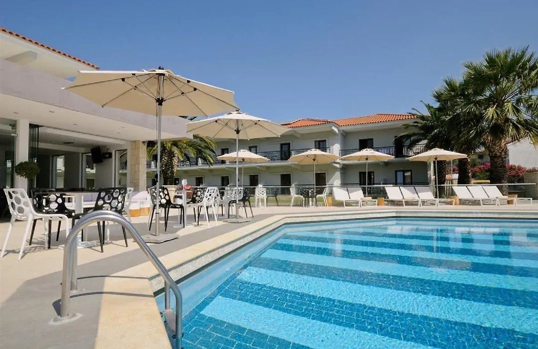Aristoteles Beach-1