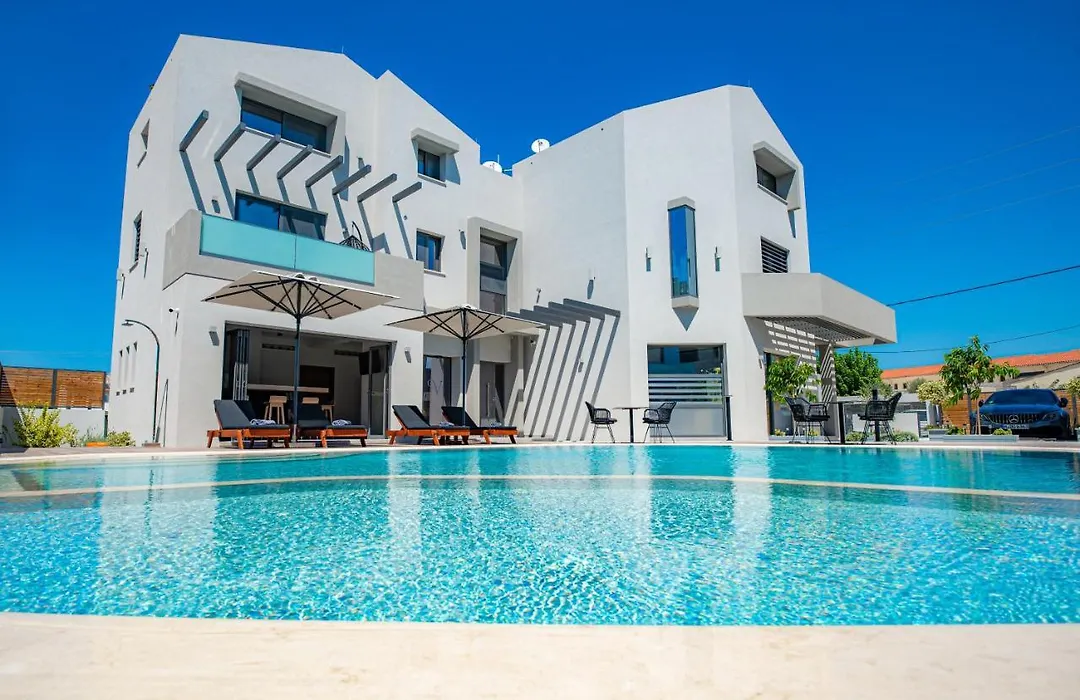 The Victoria Lefkada-1