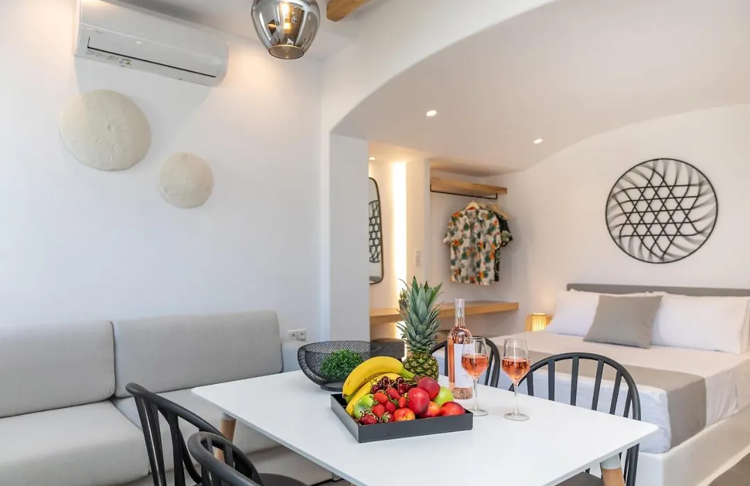 Naxos Downtown Apartments & Suites-1