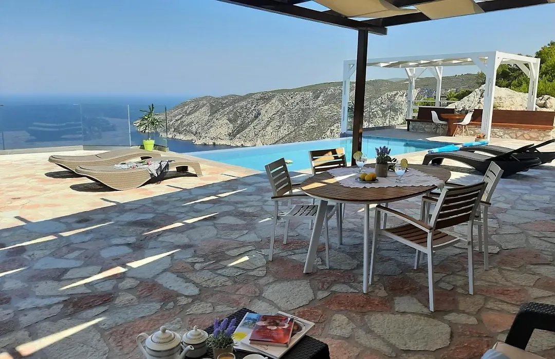 Villa Esperia-1