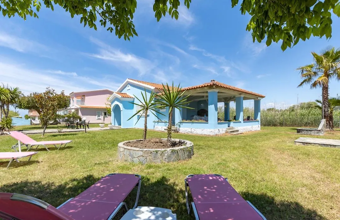 Villa Amorossa With Garden View & Shared Pool By Konnect, Roda Corfu-1