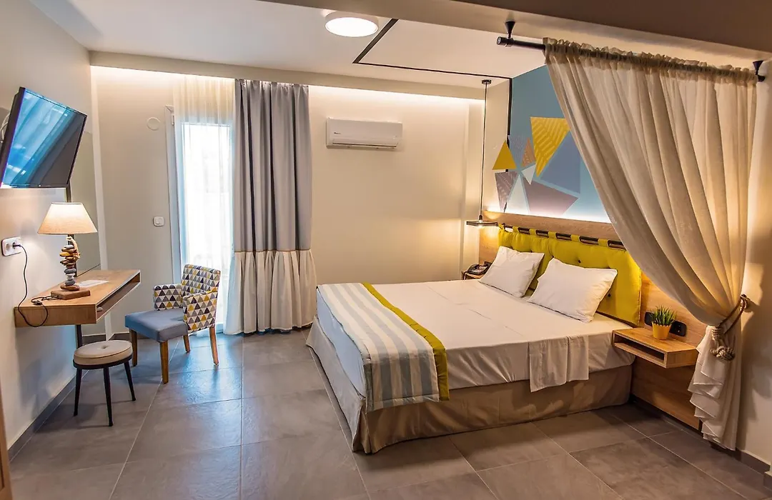 Mythic Summer Hotel-1