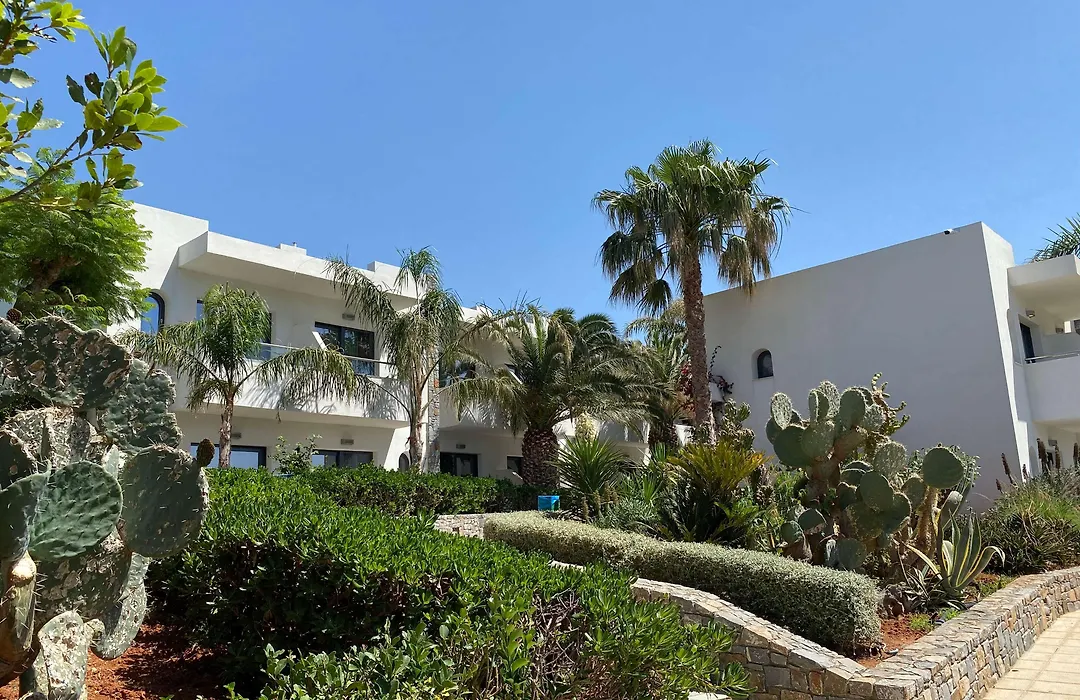 Cooee Kyknos Beach Hotel & Bungalows-1
