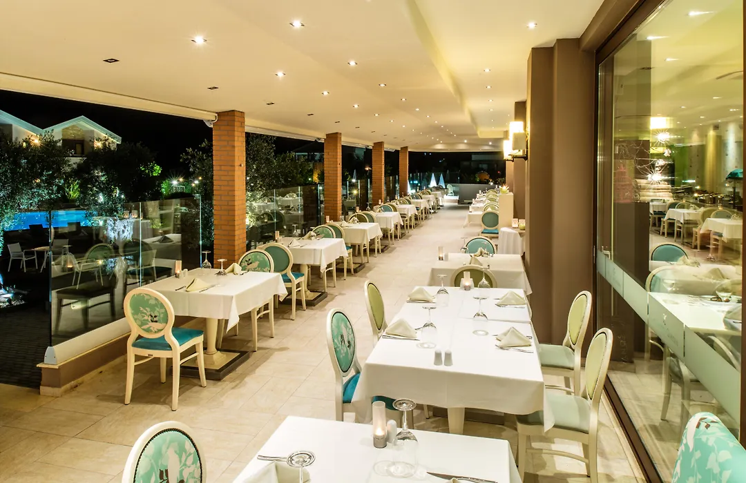 Alexandra Golden All Inclusive Family Resort (Adults Only)-1