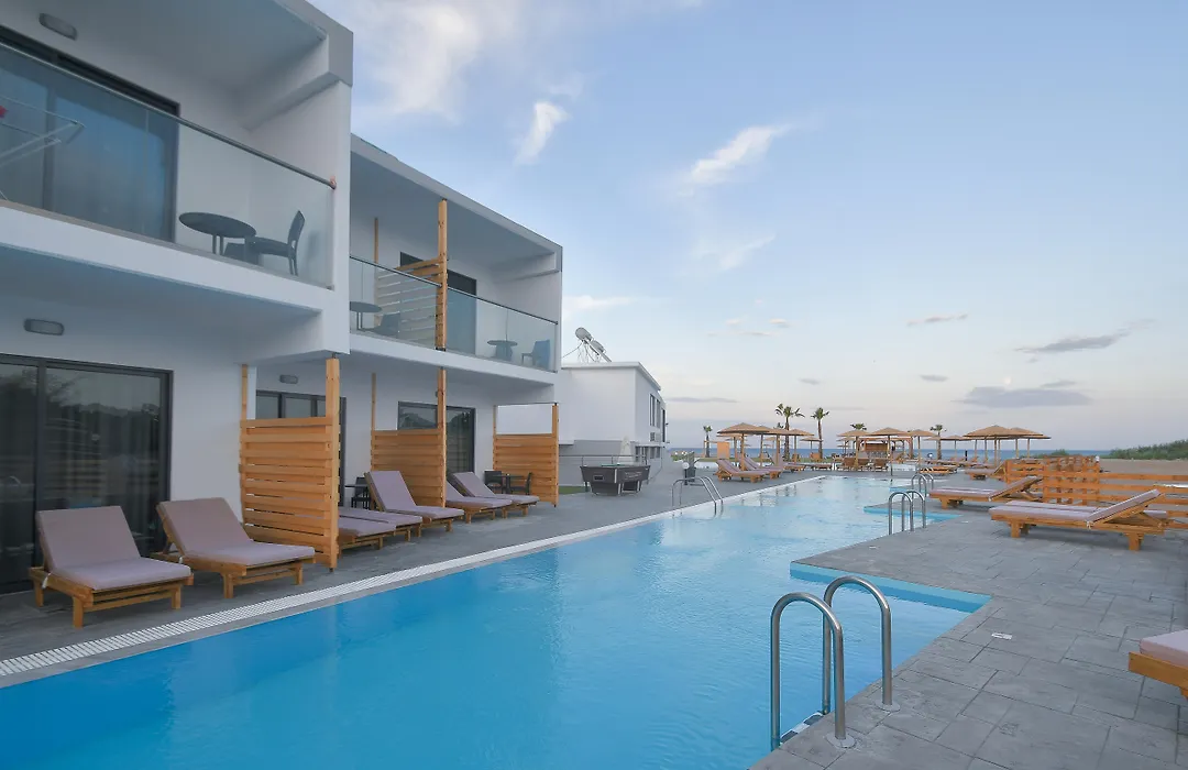 Evita Bay-1