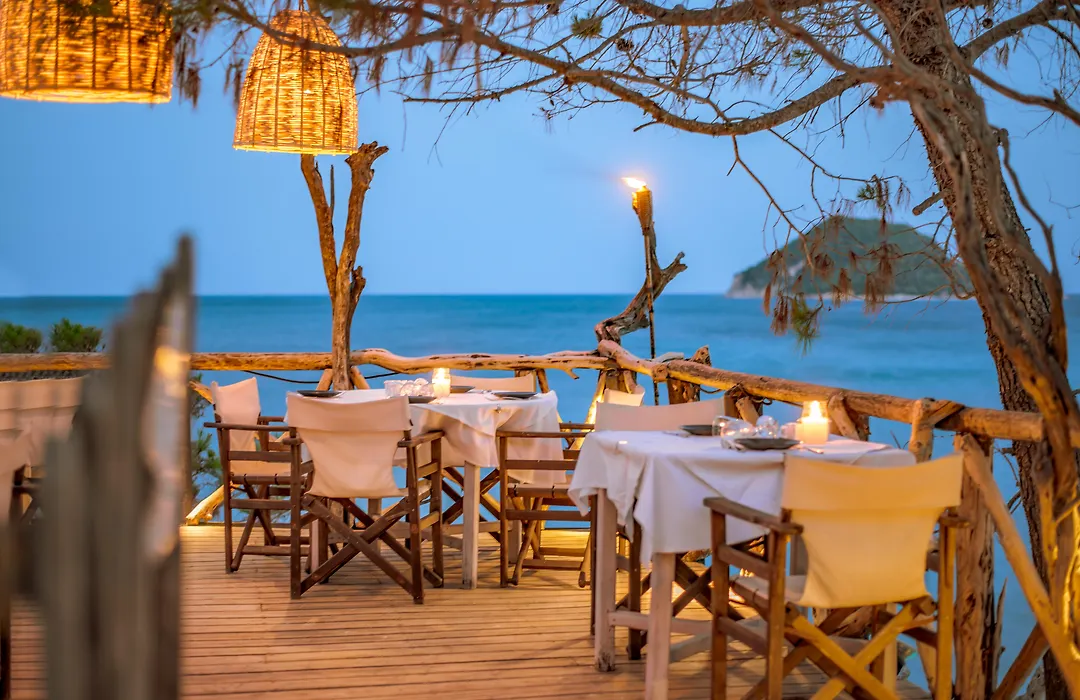 Gloria Maris Hotel Suites And Villas-1