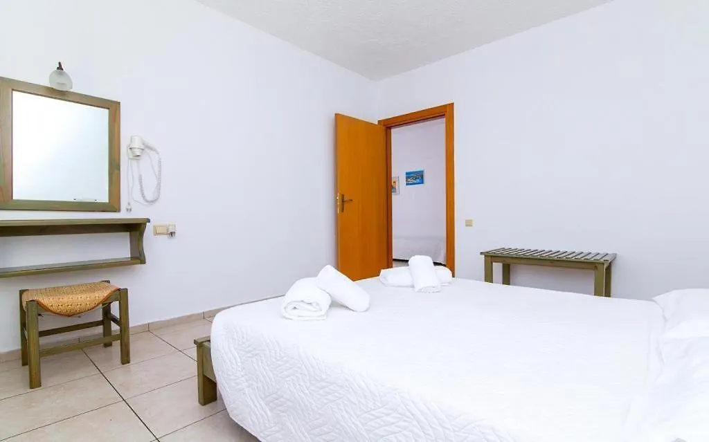 Dionysos Apartments & Studios-1