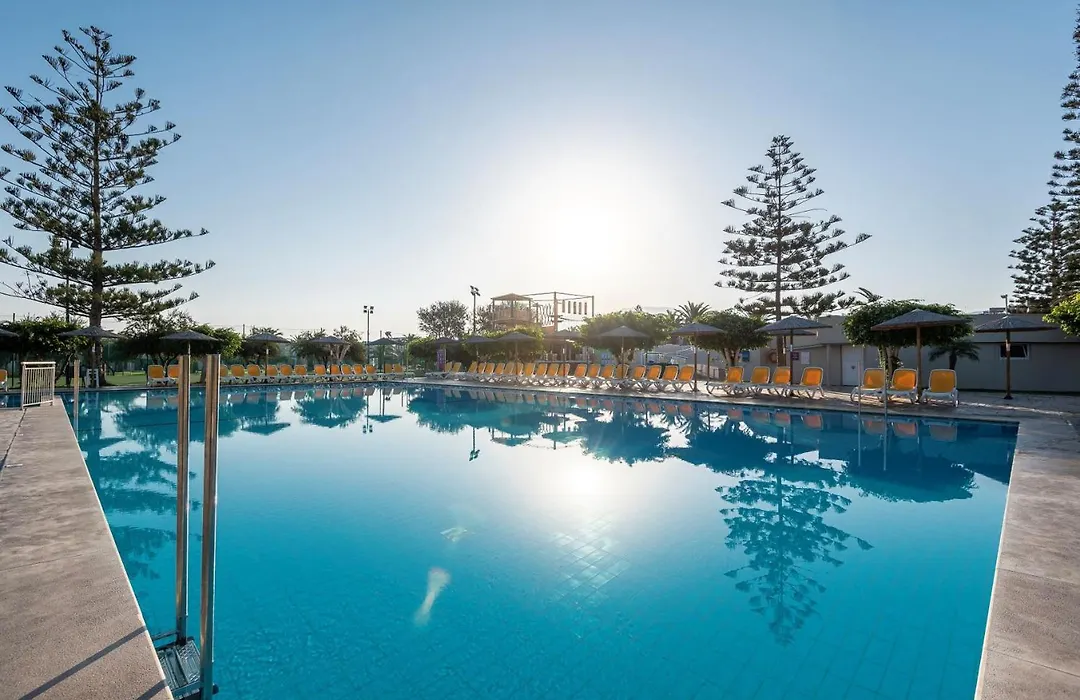 E-Geo Easy Living Resort-1