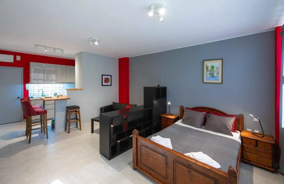 Central Studio In Ioannina-1