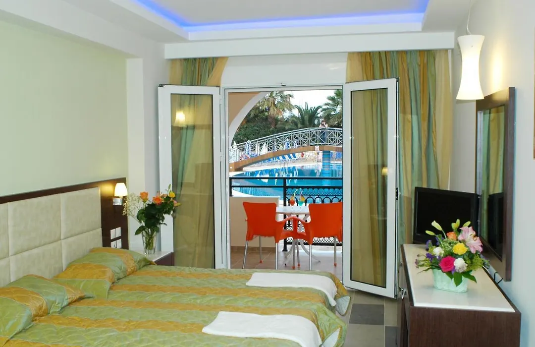 Majestic Hotel&Spa-1