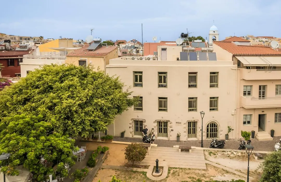 Fileas Art Hotel-1