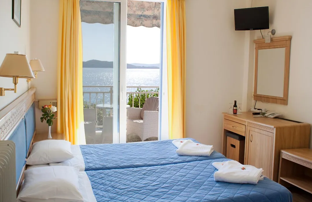 Hotel Nydri Beach-1