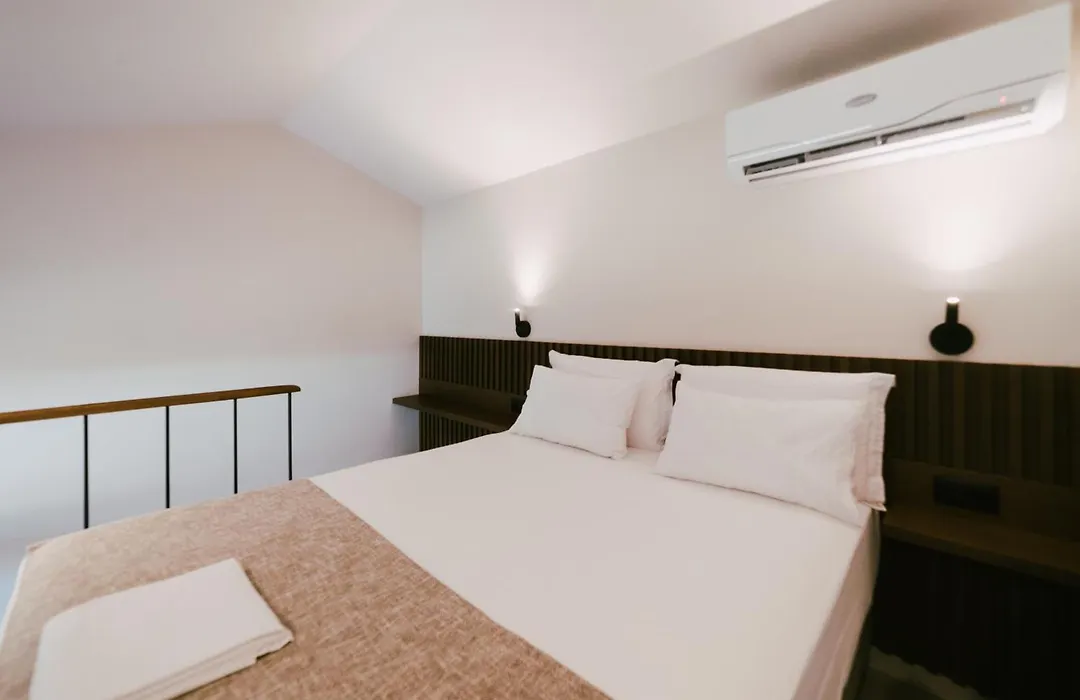 Lan-Go Sivota Luxury Living-1