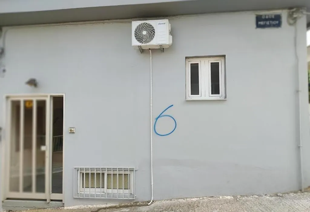 Studios-1