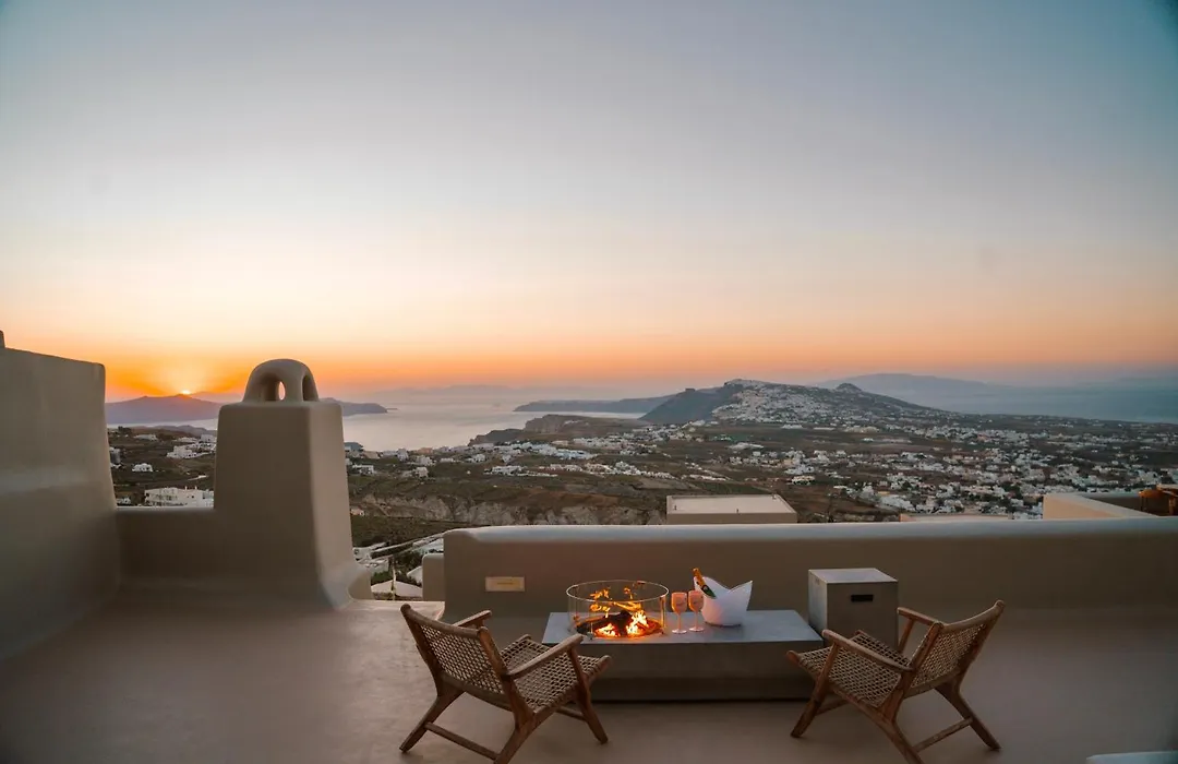 Luna Santorini Suites-1