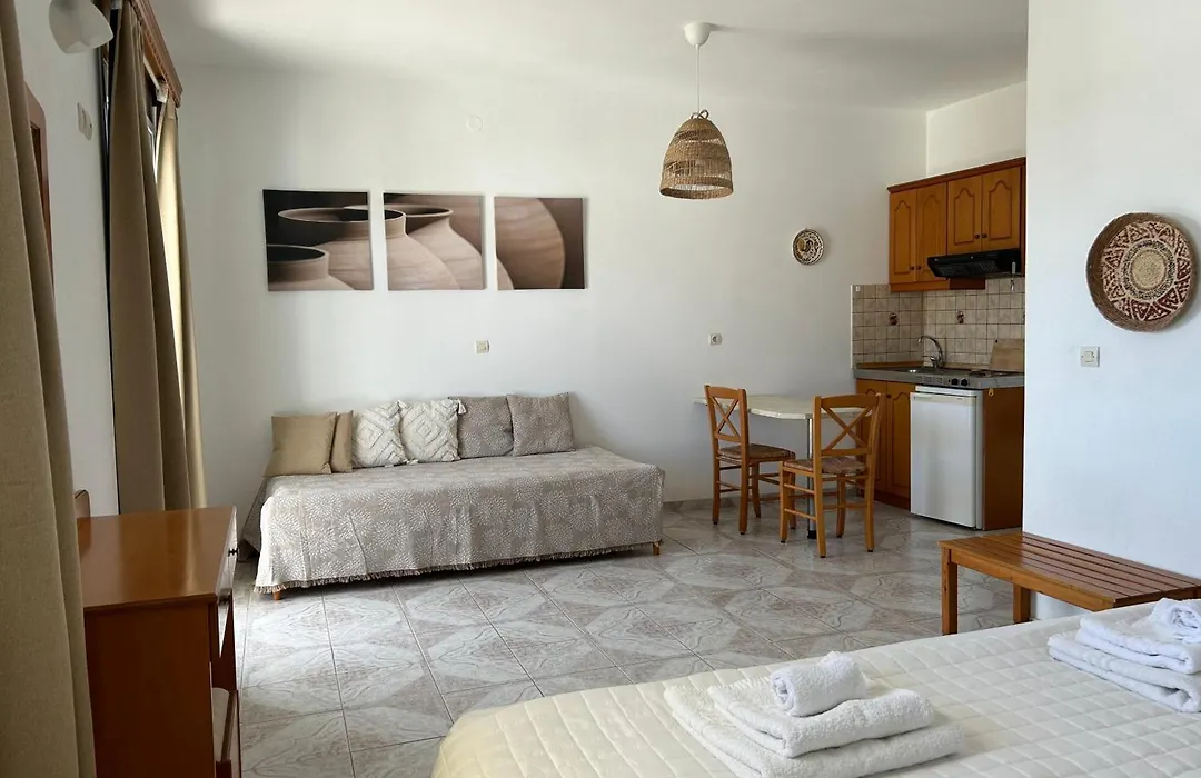 Studios Fokia Beach-1
