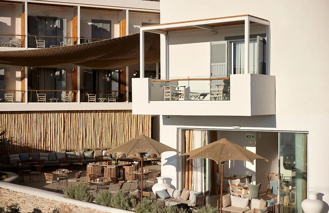 Kythnos Bay Hotel-1