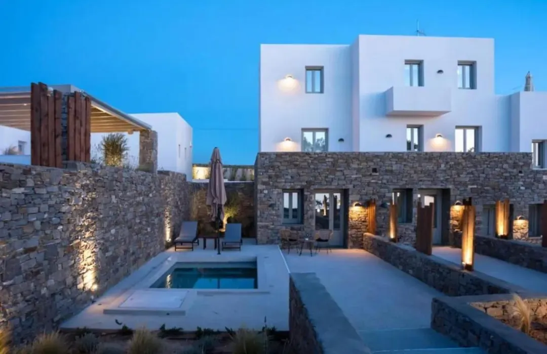 Paros Comfy Suites-1