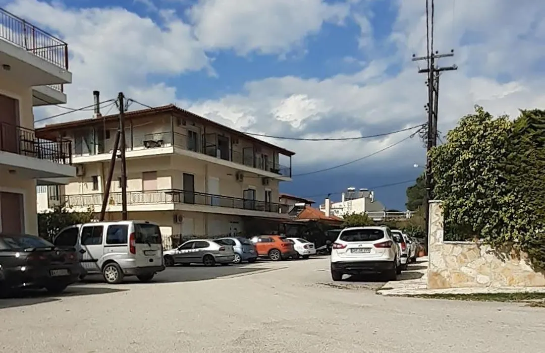 Patra Studio B4-1