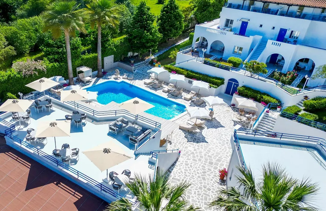 Theo Bungalows Boutique Hotel-1