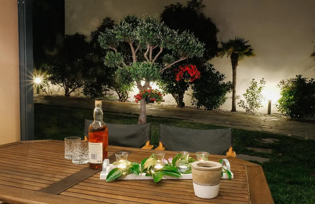 Dioni Luxury House-1