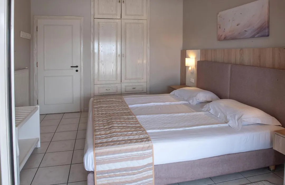 Hotel Strass-1