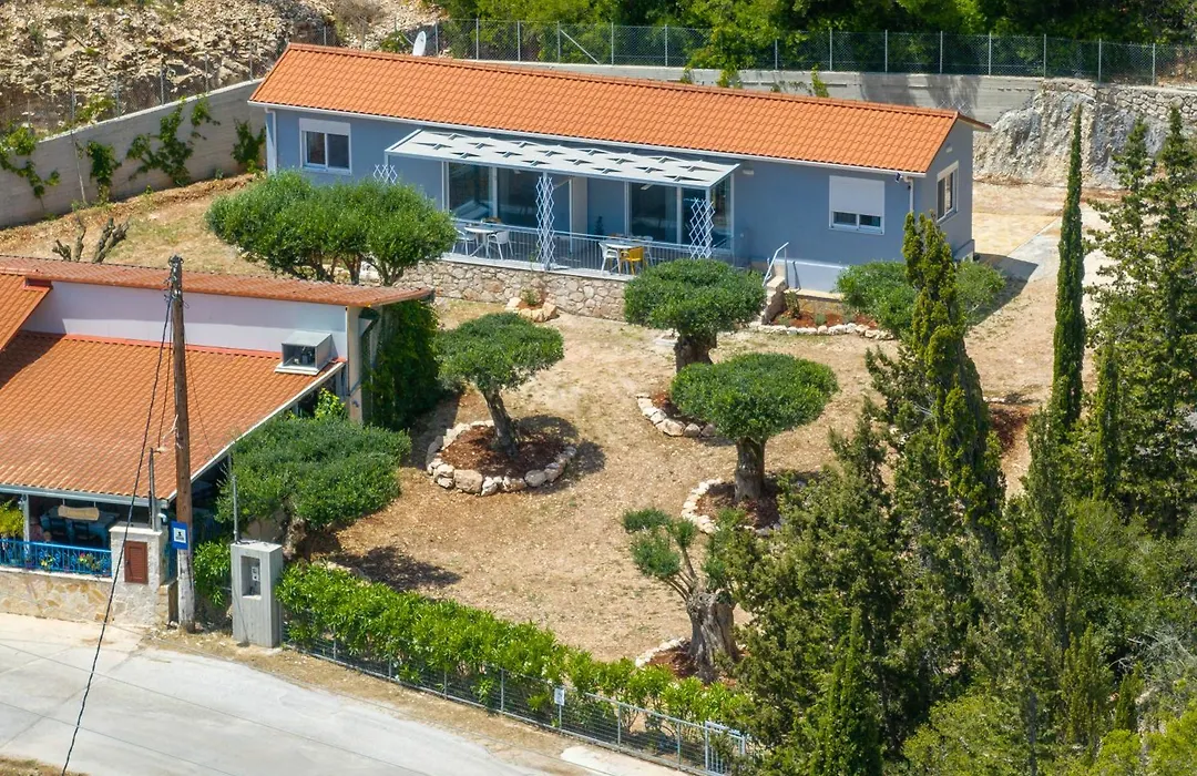 Foki Beach House-1