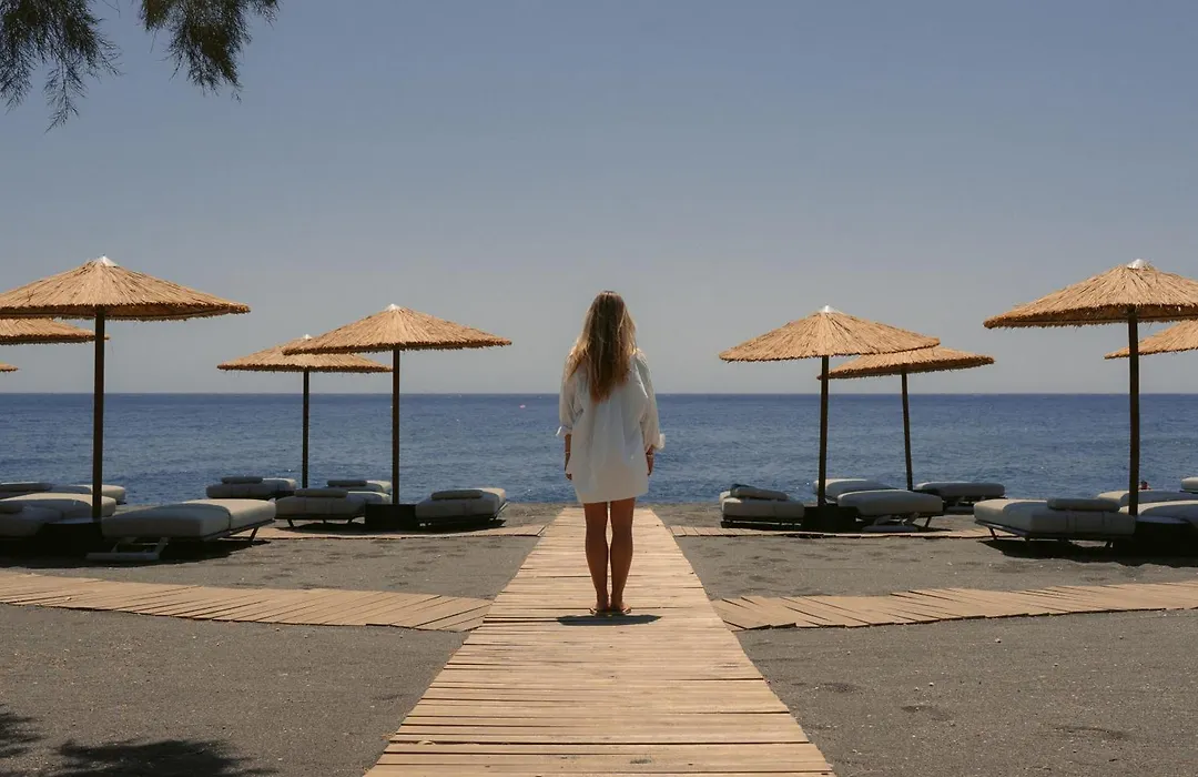Black Rose Beach Suites-1