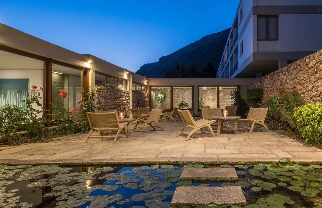 Amalia Hotel Delphi-1