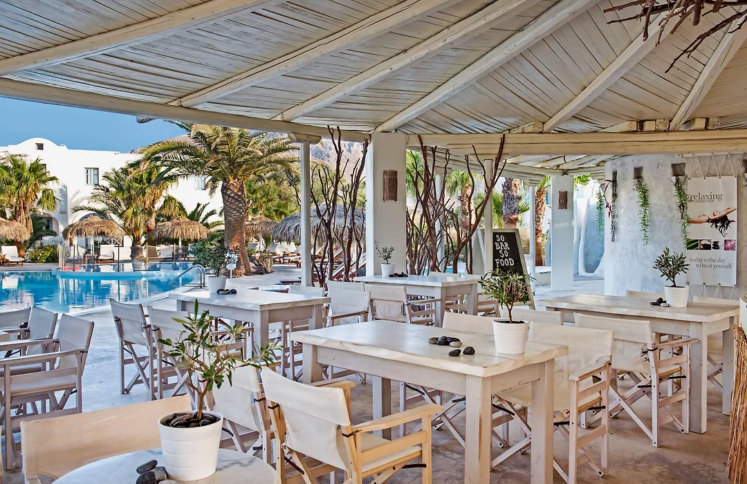 Atlantis Beach Villa-1