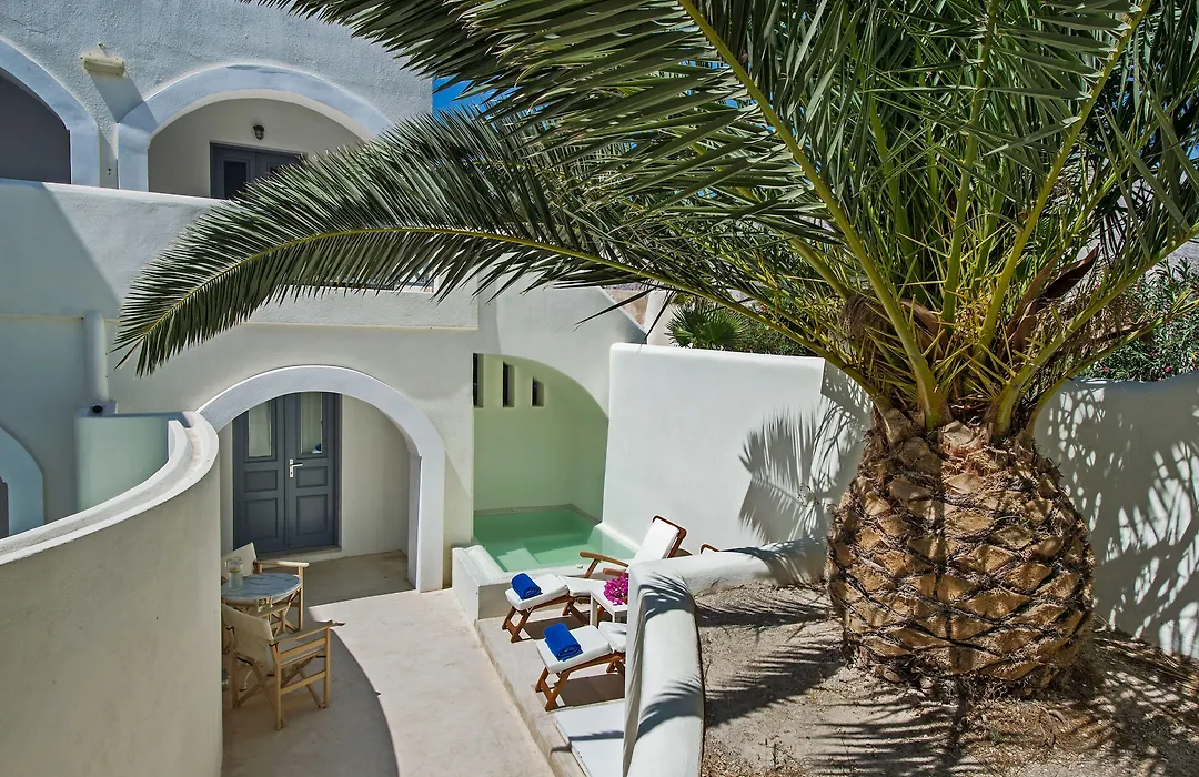 Atlantis Beach Villa-1