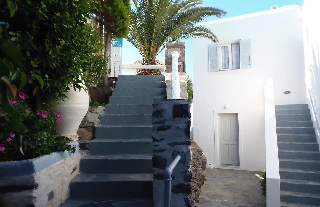 Hotel Manos-1